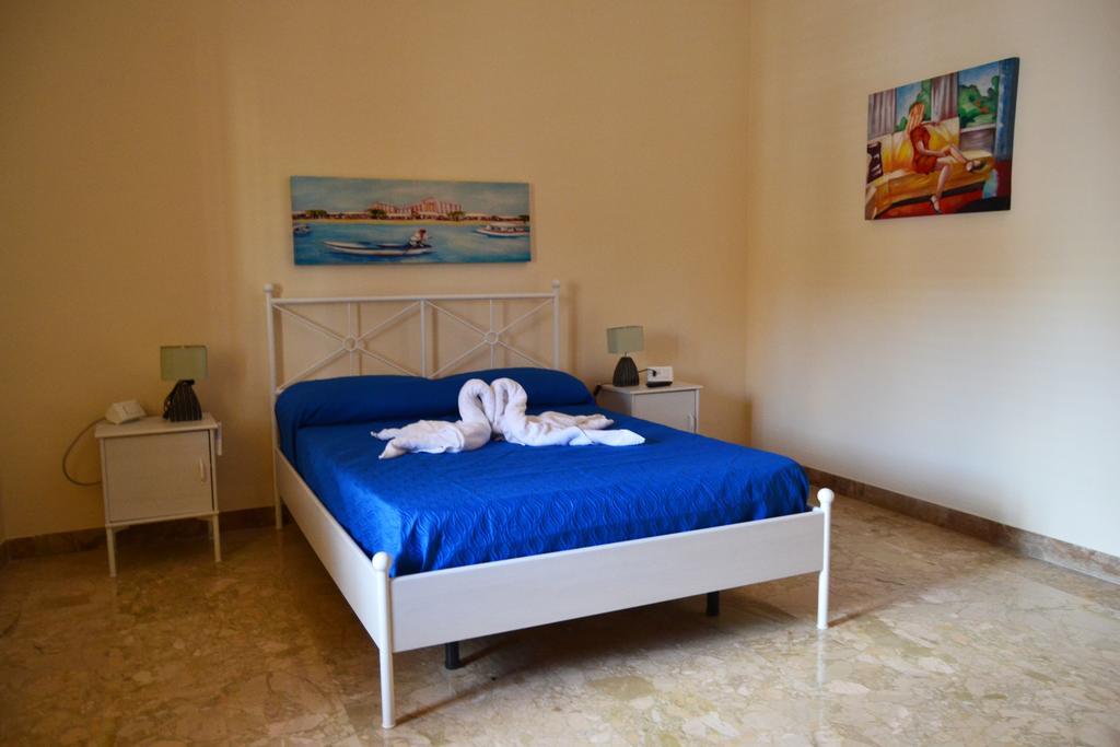 Palazzo Graziano Hotel แตร์ราซีนี ภายนอก รูปภาพ