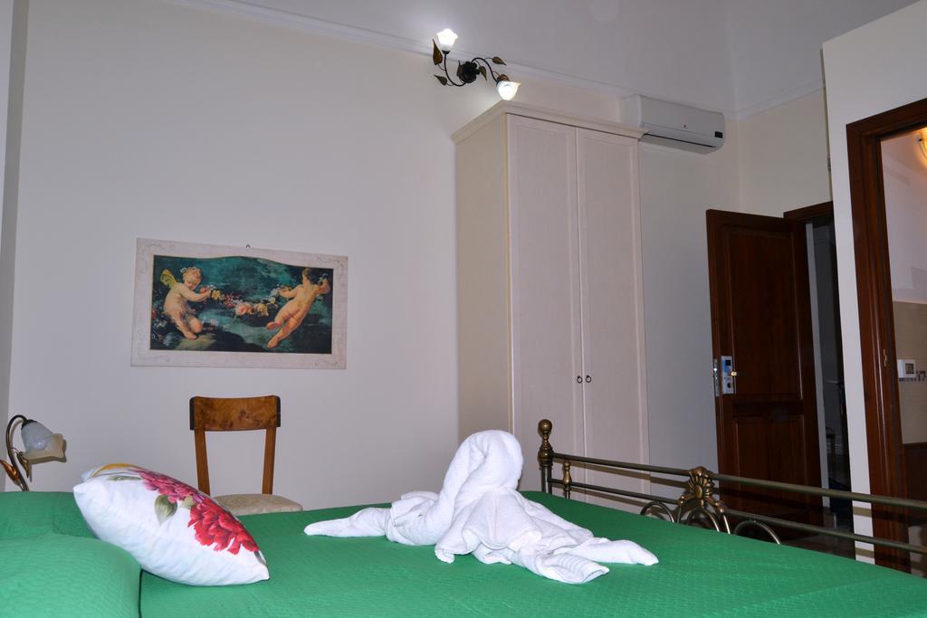 Palazzo Graziano Hotel แตร์ราซีนี ภายนอก รูปภาพ