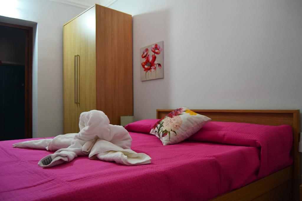 Palazzo Graziano Hotel แตร์ราซีนี ภายนอก รูปภาพ