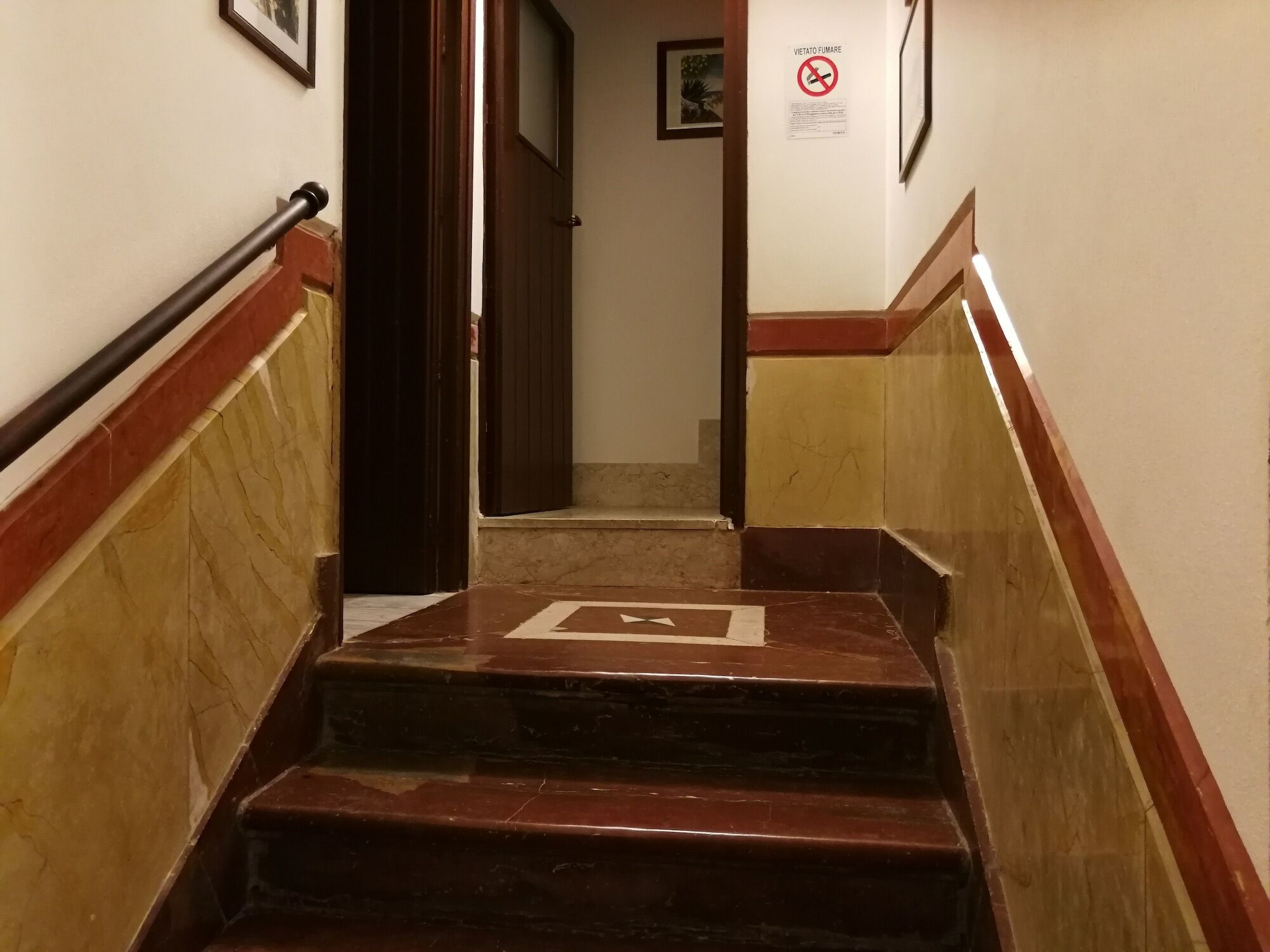 Palazzo Graziano Hotel แตร์ราซีนี ภายนอก รูปภาพ